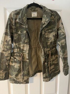 Old Navy Women's Camouflage Drawstring Utility Jacket - Olive Green Camo
